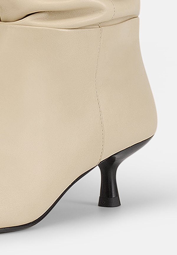 LYKKE - Boots - cream2