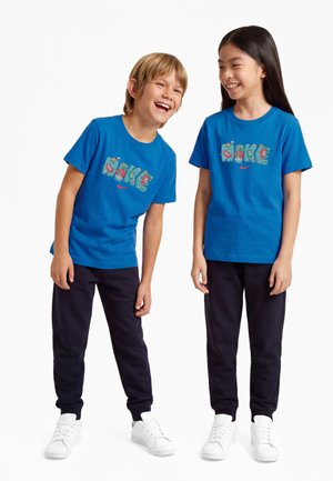 Nike Sportswear, TEE BOXY UNISEX - T-shirts print - star blue