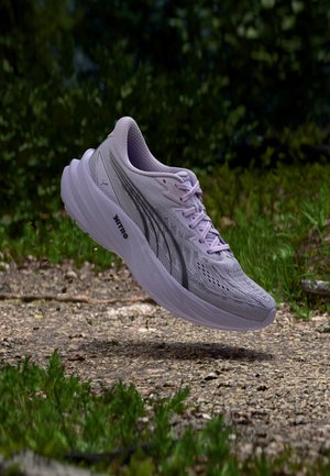Puma, VELOCITY NITRO 5 WNS - Trail running shoes - light lavender-inky depths