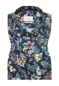 Camicia con motivo floreale su sfondo blu scuro, caratterizzata da foglie e vari fiori nei colori giallo, rosa e verde. Vestibilità moderna, colletto a bottoni.