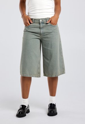 America Today, SHORTS - Jeansshort - green