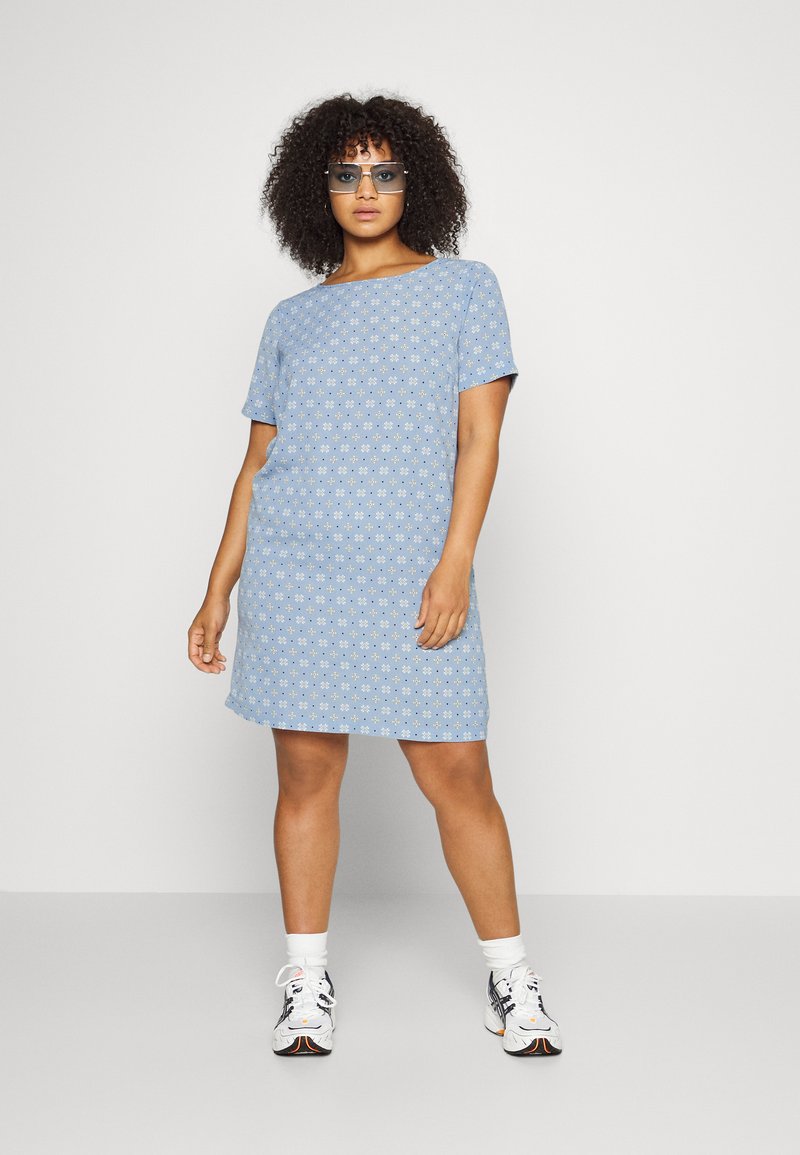 Damen Freizeitkleider | ONLY Carmakoma CARLUXMILLE TUNIC DRESS Freizeitkleid faded denim/blau - LX12154 Damen Freizeitkleider | ONLY Carmakoma CARLUXMILLE TUNIC DRESS Freizeitkleid faded denim/blau - LX12154