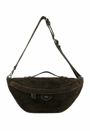 Ciemnobrązowa zamszowa torba na ramię z regulowanym paskiem, górnym uchwytem i klapą, z subtelnymi metkami marki z przodu.