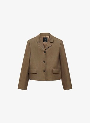 Blazer maro scurt cu guler în formă de V, două buzunare în față și trei nasturi. Țesătură texturată cu un model subtil de țesătură.