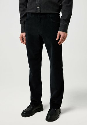Wrangler GREENSBORO - Straight leg jeans - anthracite