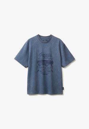 United Colors of Benetton, T-SHIRT WITH DYED TREATMENT AND CENTRAL PRINT, LOGO LABEL ON THE SIDE.. - T-Shirt print - blue