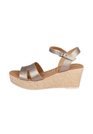 Sandalias con plataforma - cava