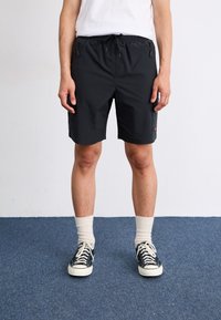 Ellesse - GAIANO  - Shorts - black Thumbnail Image 1