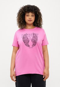 ONLY Carmakoma CARMIKO LIFE WASHED TEE - Trükipildiga T-särk - super pink