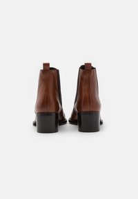 Bianco BIACAROL - Boots à talons - cognac