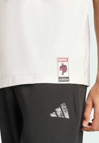 Thumbnail Image 3