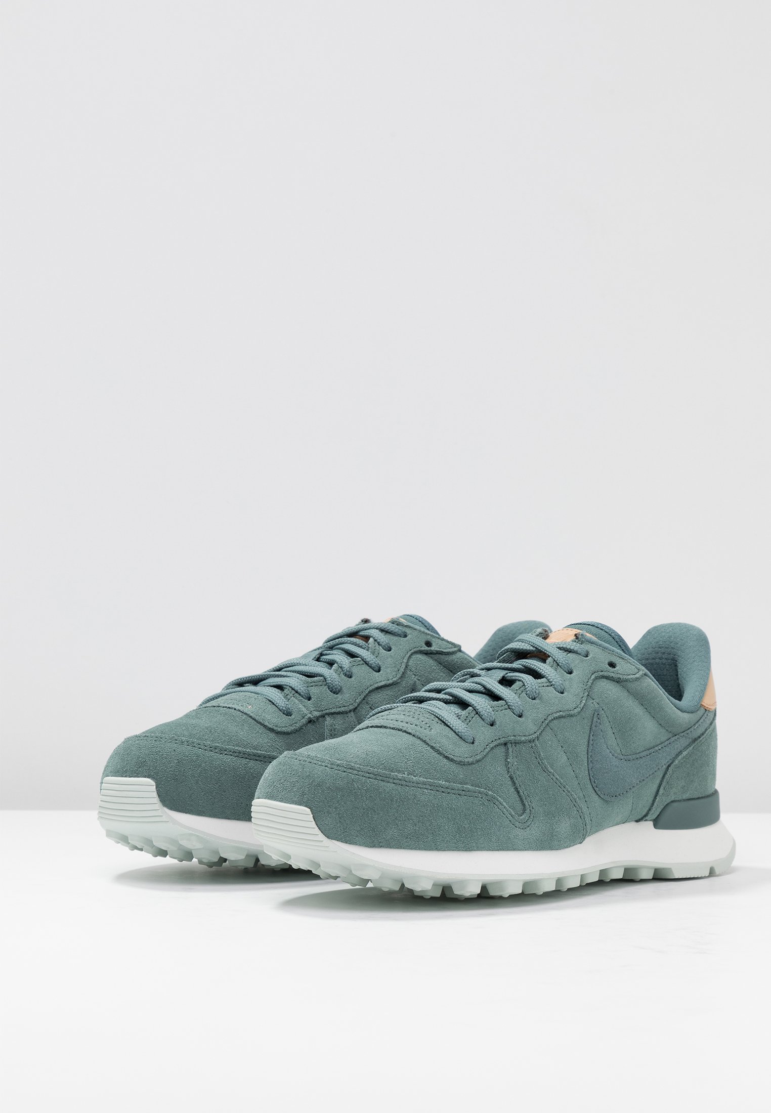 Nike Sportswear INTERNATIONALIST PRM Joggesko hasta Nike Sportswear INTERNATIONALIST Joggesko night maroon