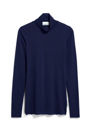 Haut à col roulé à manches longues bleu marine en tissu doux, avec un design de col décontracté et une texture lisse sans motifs ni embellissements.