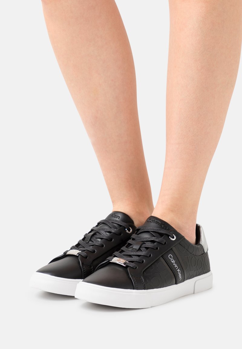 Damen Sneaker low | Calvin Klein PRO LACE UP Sneaker low black/silver/schwarz - RT36206 Damen Sneaker low | Calvin Klein PRO LACE UP Sneaker low black/silver/schwarz - RT36206