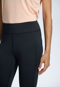 Rukka CAPRI MAAKESKI - 3/4 Sporthose - schwarz