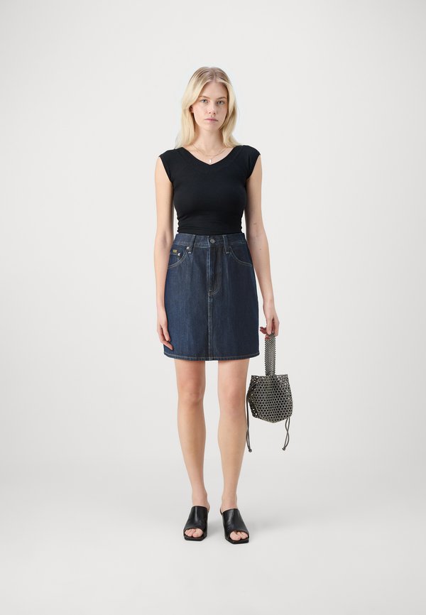 VIKTORIA SHORT EDGE - Mini skirt - worn in midnight3