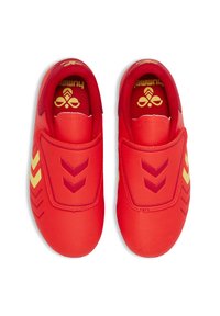 Hummel HATTRICK - Fodboldstøvler til fast underlag - haute red
