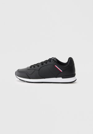 RUNNER ICON - Sportcipő - black