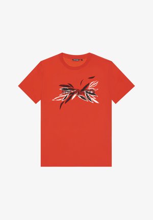 Camiseta de algodón roja con un diseño gráfico de hojas en blanco y negro, con la palabra "Morato" integrada en el patrón a lo largo del pecho.