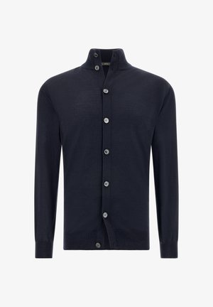 Marineblauer Strickcardigan mit hohem Kragen, Knopfverschluss und langen Ärmeln. Besitzt sechs vordere Knöpfe und gerippte Bündchen. Glatte Textur.