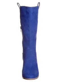 Modré kožené vysoké boty z umělé suroviny mají elegantní design, zaoblenou špičku a zapínání na zip vzadu, s ozdobnými smyčkami nahoře.