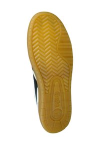 Gummisohle mit Fischgrätmuster, gelber Farbe und prägnantem Markenlogo-Druck sowie einem glatten Kanten-Design.