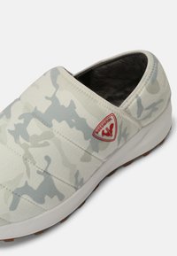 Rossignol CHALET CAMO  - Półbuty wsuwane