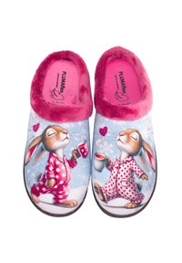 Zapatillas con temática de conejos, superficie azul claro, forro rosa esponjoso, patrones de lunares y conejos de dibujos animados sosteniendo tazas; material suave.