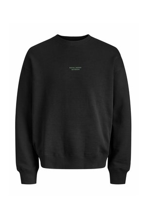 Zwarte trui met ronde hals, geribbelde mouwen en zoom. Heeft een klein groen logo met de tekst "ROYAL DENIM DIVISION" op de voorkant.