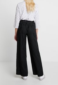 Pieces Kalhoty - black