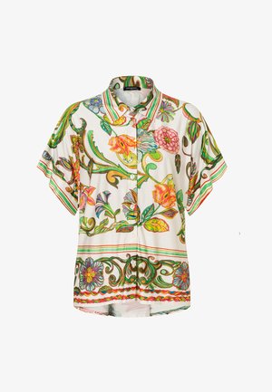 Kort overhemd met knopen, bedrukt met kleurrijke bloemen- en bladpatronen op een witte achtergrond, met groene, rode en oranje gestreepte accenten op kraag en mouwen.