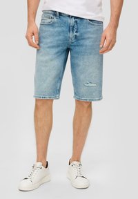 s.Oliver MID RISE - Jeansshort - blau