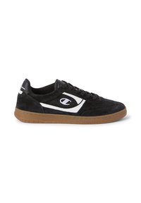 Schwarze Wildledersneaker mit einem weißen Logo und Akzenten. Verfügt über eine runde Zehenpartie, eine strukturierte schwarze Zunge und eine Sohle aus Naturgummi.