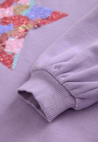 Next REGULAR FIT - Strickkleid - lilac purple sequin star