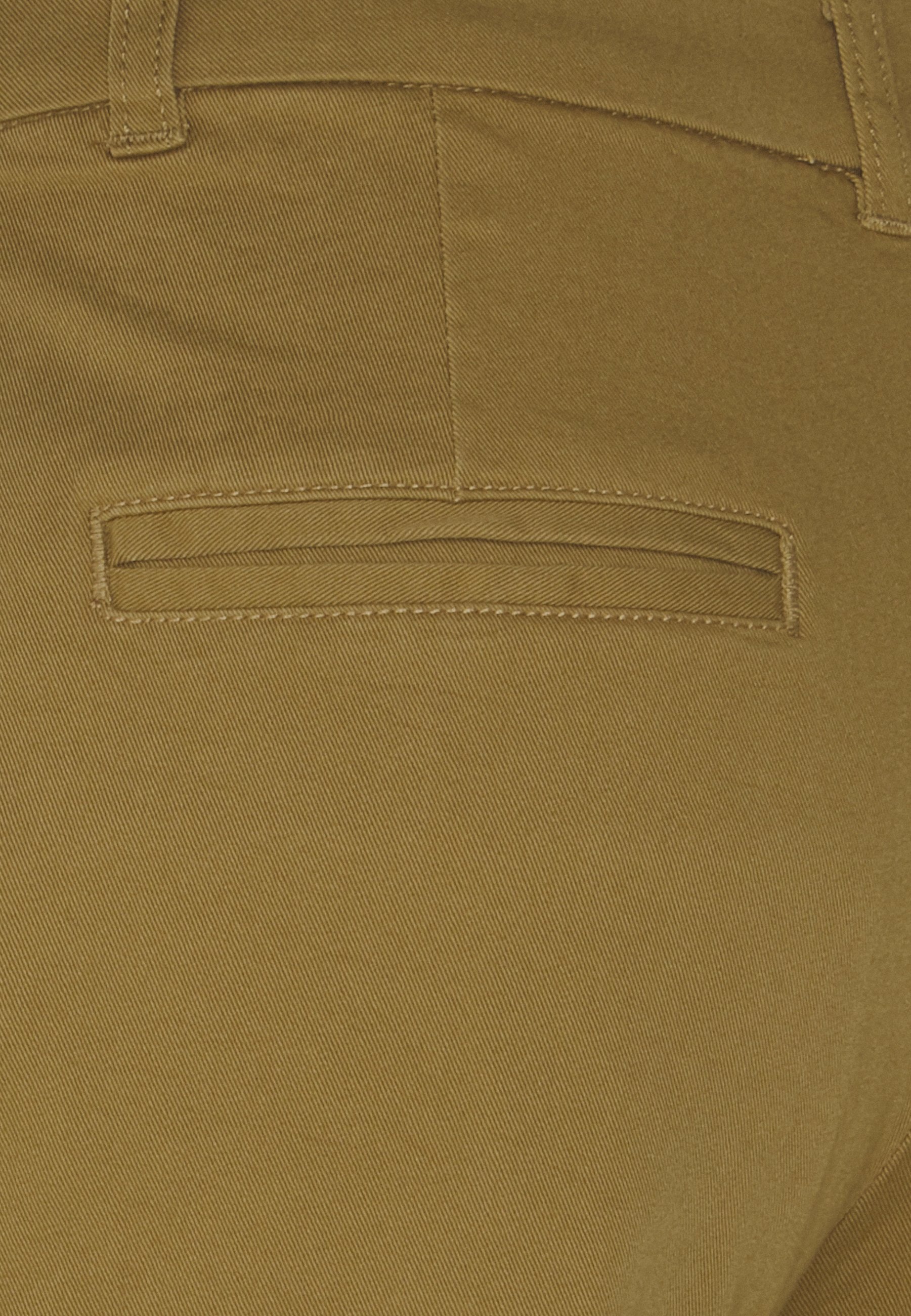 Femme Chino Femme Chino