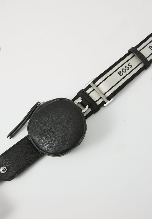 ADDISON HALFMOON - Cross body bag2