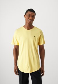 Jack & Jones JPRBLABRODY TEE 7 PACK - Navadna majica - mottled dark yellow/off-white/blue-grey