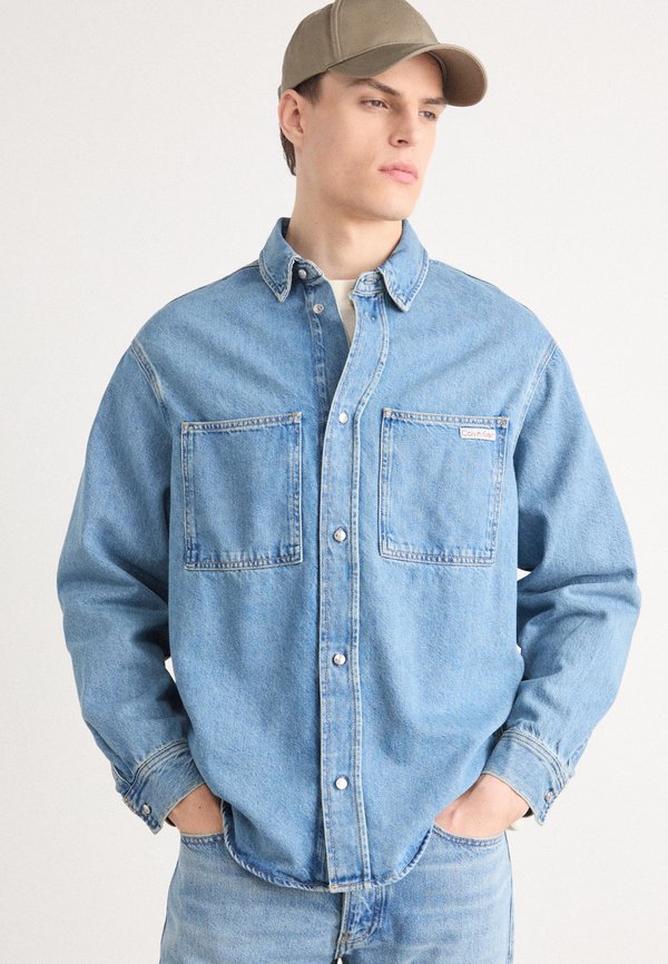 RELAXED SHIRT - Hemd - denim medium