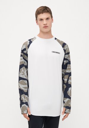 MENS ROADIE BASE LAYER TECH - Alussärk - white
