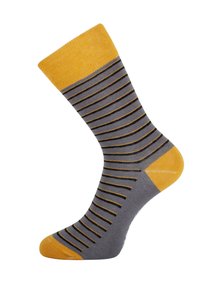 Chaussette grise avec de fines rayures horizontales noires et jaunes, bord-côte jaune, sections de talon et de pointe jaunes.