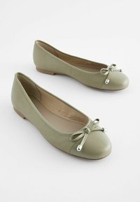 Next FOREVER COMFORT ROUND TOE - REGULAR FIT - Balerīnas laiviņas - green