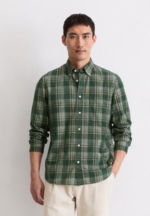 Groene geruite button-down overhemd met een borstzak, voorzien van een klassieke kraag en lange mouwen. Gestructureerde stof met contrasterende strepen.