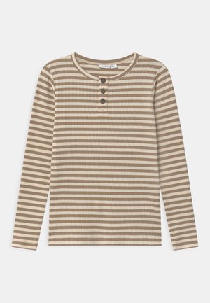 NMMTARTU - Longsleeve - kelp