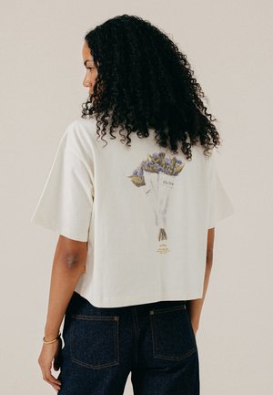 BLKVIS, FLOWER BOUQUET TEE - T-shirt imprimé - papyrus