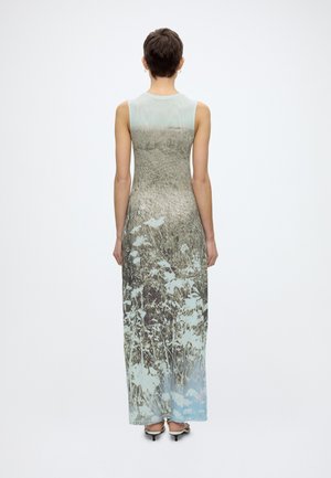 Poradie 5: Samsøe Samsøe - SAANGEL DRESS - Maxi šaty