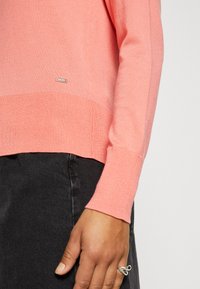 Lindex ANNA - Adīta jaka - coral