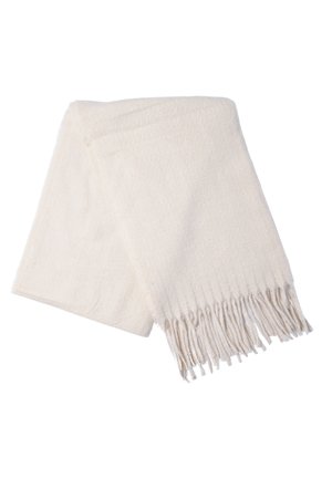 Sciarpa intrecciata crema con una texture morbida, caratterizzata da bordi frangiati e un delicato motivo su tutto il tessuto. Design leggero e versatile.