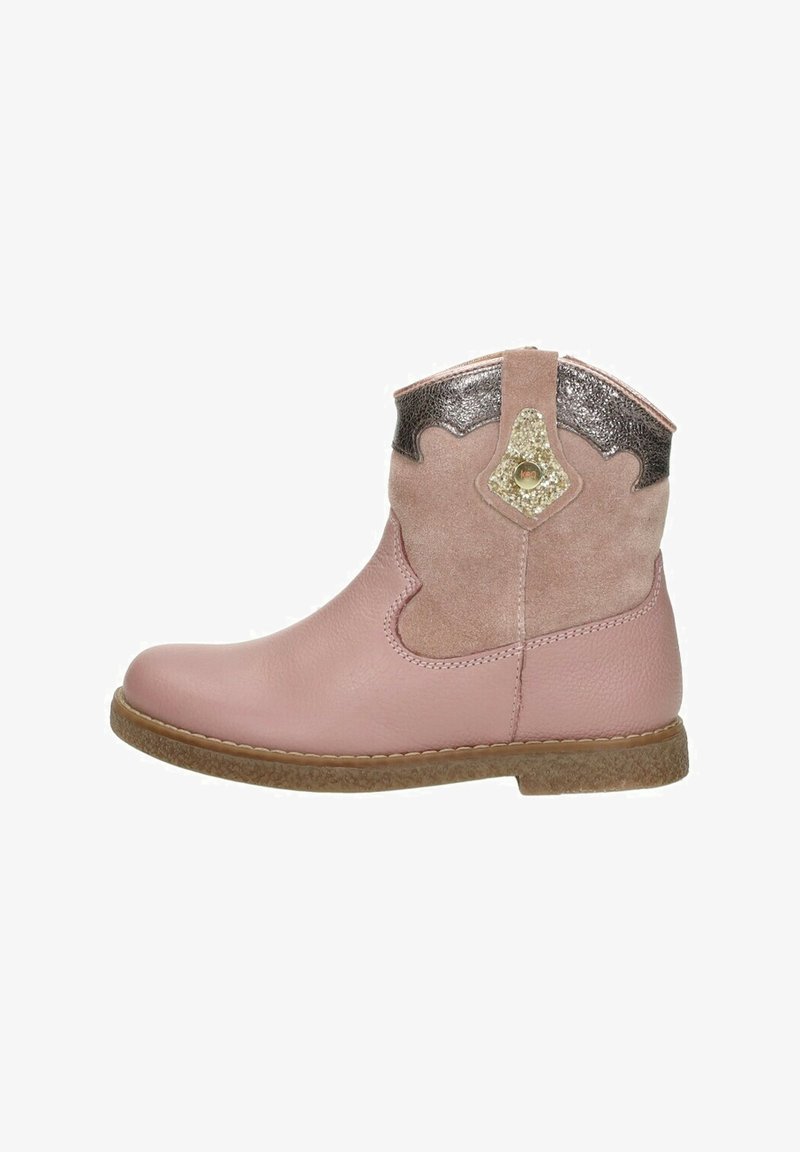 Roze leren enkelboots met een bovenwerk van suède, metallic zilveren afwerking en decoratieve gouden accenten. Vlakke zool. Gladde textuur. Zijuitsnijding detail.