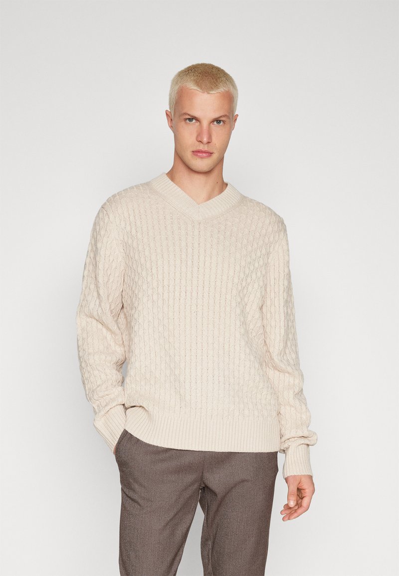 Jack & Jones - JORCOSY CABLE VNECK - Strickpullover - moonbeam, Vergrößern