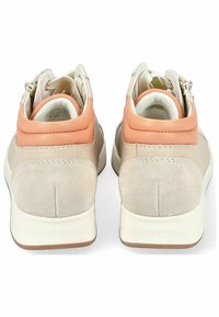 ara Vysoké tenisky - shell peach